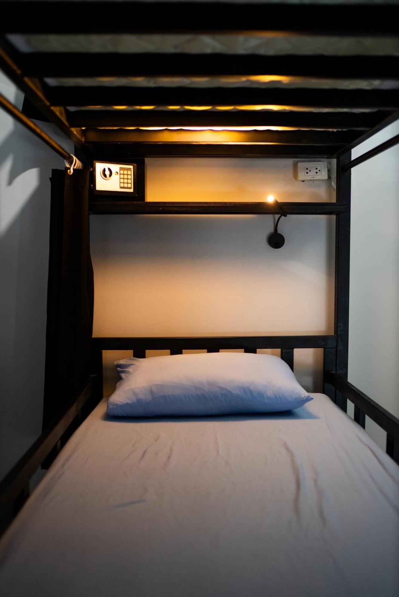 Bad Monkey Samui Hostel Chaweng  Exterior foto